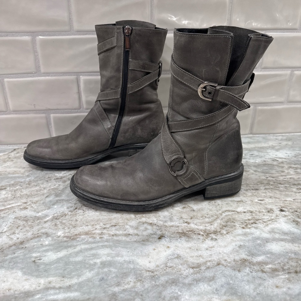 Aquatalia Gray Suede Waterproof Moto Boots – Women’s 9.5 - Picture 3 of 6